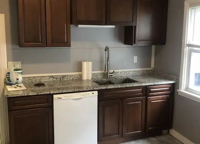 Property at 1299 Warren Rd Unit Up, Lakewood, OH, 44107, 4 beds, 2 baths, [object Object]