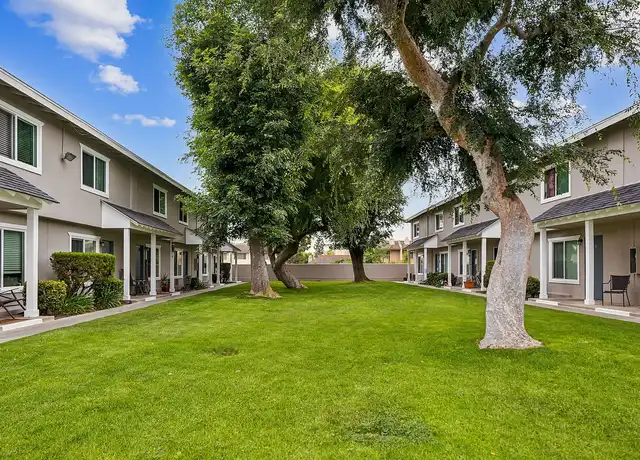 Property at Beachmont Apartments - 400 S Beach Blvd, La Habra, CA, 90631, 2 beds, 1.5 baths, [object Object]