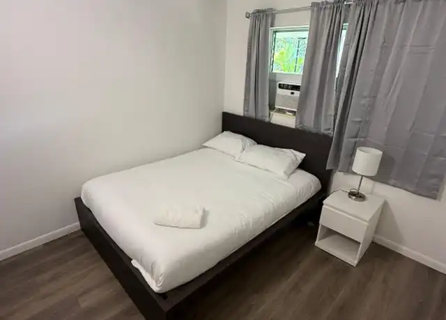 Property at 1017 NE 14th Ave Unit 2, Fort Lauderdale, FL, 33304, 1 bed, 1 bath, [object Object]