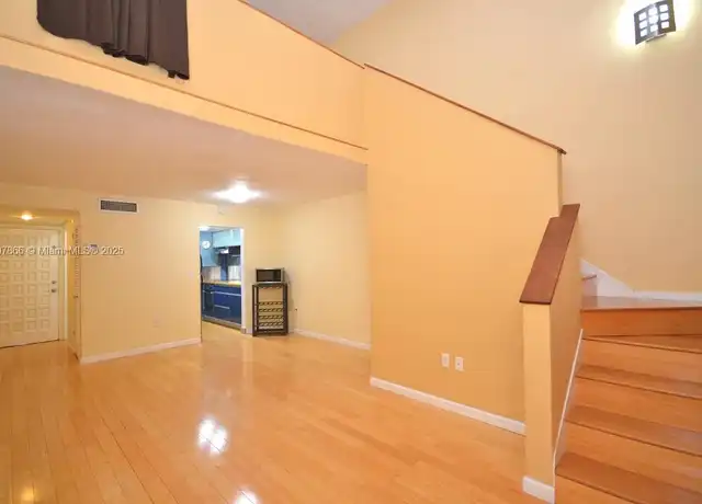 Property at 335 Navarre Ave #5, Coral Gables, FL, 33134, 1 bed, 1.5 baths, [object Object]