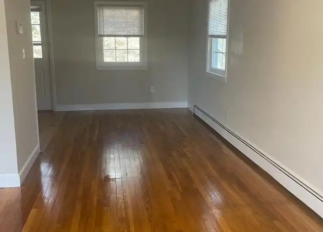 Property at 32 Park Avenue Ext Unit 34, Arlington, MA, 02474, 2 beds, 1 bath, [object Object]