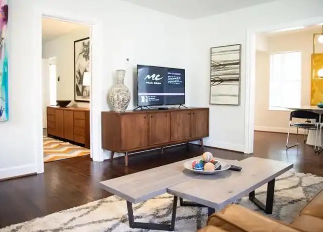 Property at 1817 Beall St, Houston, TX, 77008, 3 beds, 1 bath, [object Object]