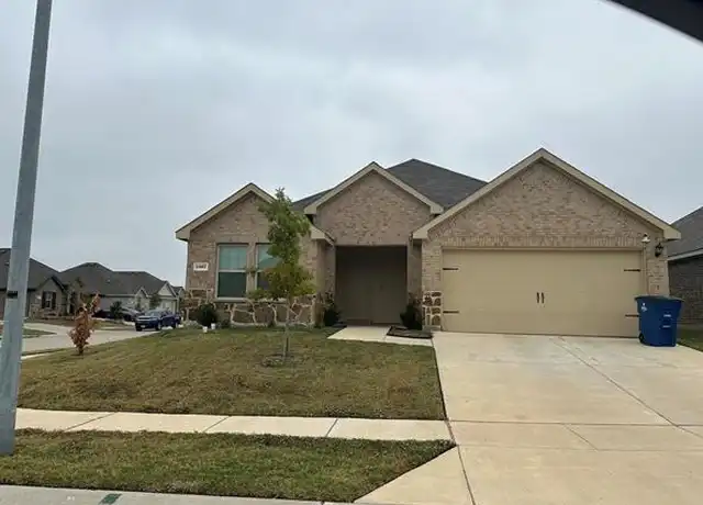 Property at 1107 Fairbanks Dr, Ennis, TX, 75119, 3 beds, 2 baths, [object Object]