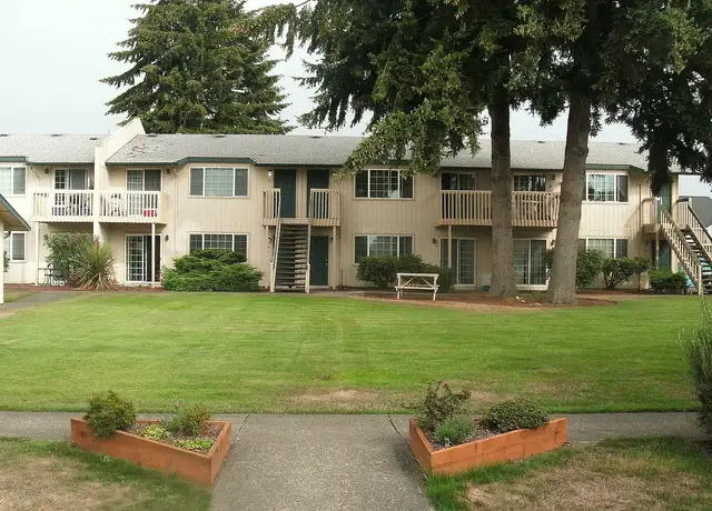 Photo of 1014 N Scheuber Rd, Centralia, WA 98531