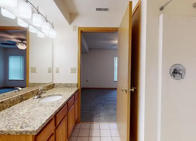 Property at Midtown Terrace - 8002 Starr Grass Dr, Madison, WI, 53719, 1 bed, 1 bath, [object Object]