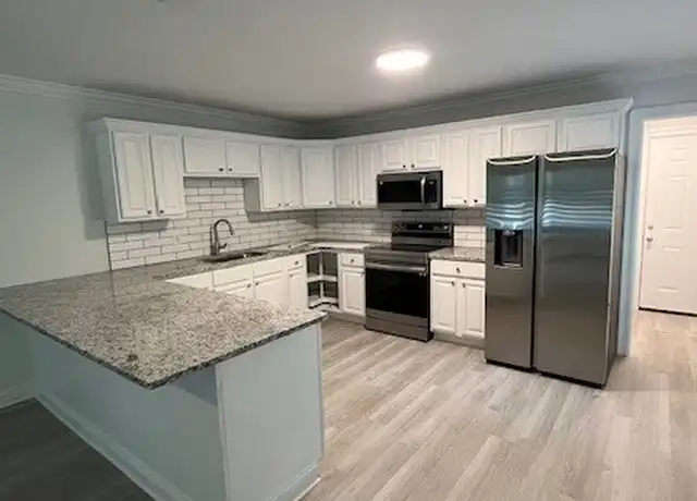 Property at 15 Bramblett Dr Unit 15B, Hattiesburg, MS, 39402, 2 beds, 2 baths, [object Object]