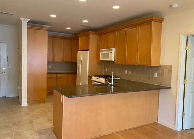 Property at 3107 Pointe Gate Dr, Livingston, NJ, 07039, 2 beds, 2 baths, [object Object]