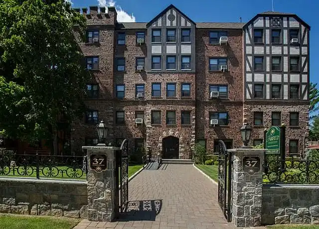 Property at Fairfield Estates at Woodmere - 37 Woodmere Blvd, Woodmere, NY, 11598, 0-2 beds, 1 bath, [object Object]