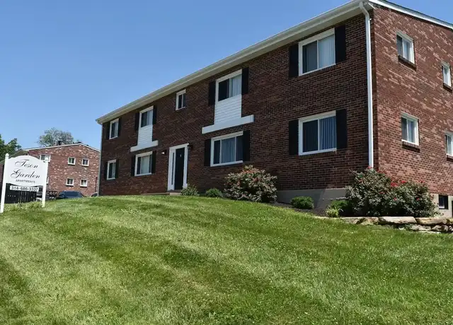 Property at Teson Garden Apartments - 2 Teson Garden Walk, Hazelwood, MO, 63042, 1 bed, 1 bath, [object Object]