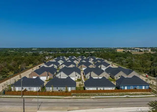 Photo of 7808 S Hampton Rd, Dallas, TX 75232