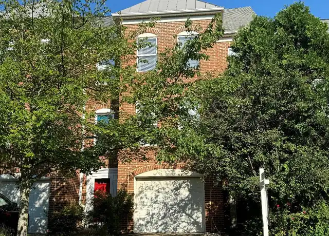 Property at 12097 Edgemere Cir, Reston, VA, 20190, 3 beds, 3.5 baths, [object Object]