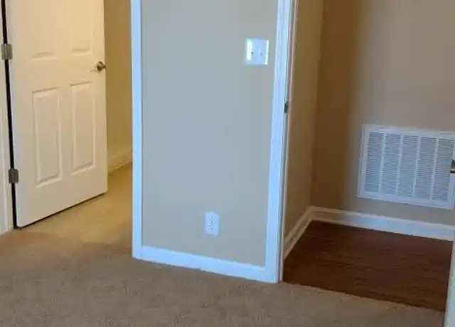 Property at 11311 Breeze Cir Unit 101, Louisville, KY, 40272, 1 bed, 1 bath, [object Object]