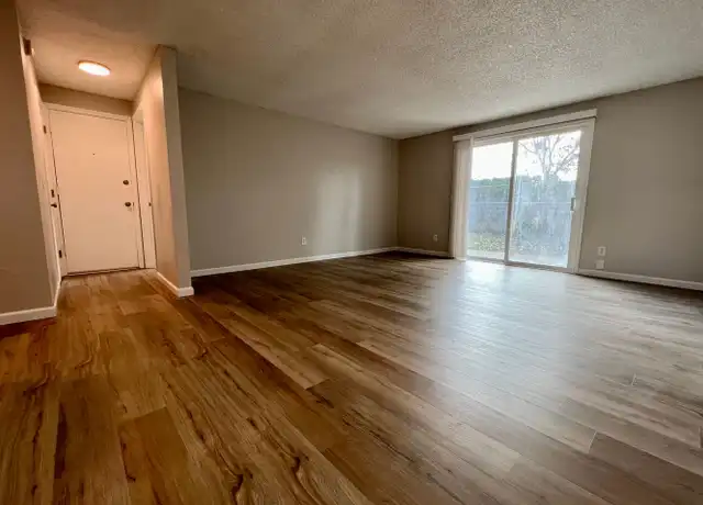 Property at 1720 NE Meadow Pl, Gresham, OR, 97030, 3 beds, 1.5 baths, [object Object]