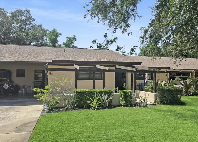 Property at 6107 Evergreen Cir Unit 10B, Bradenton, FL, 34209, 2 beds, 2 baths, [object Object]