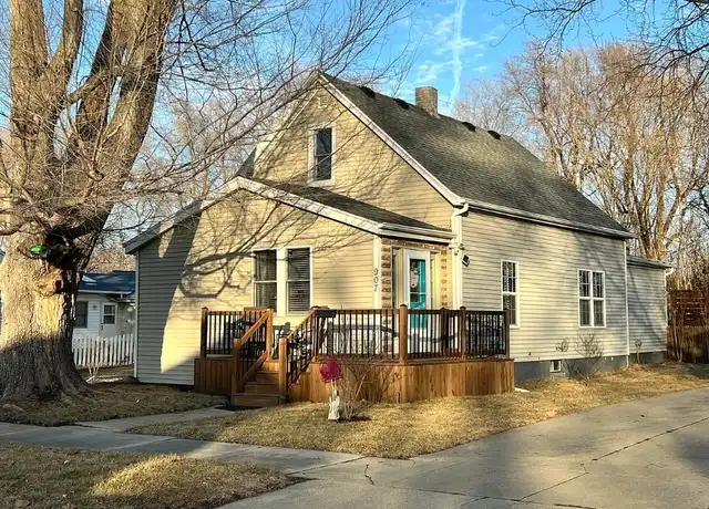 Property at 907 N Morris Ave, Bloomington, IL, 61701, 2 beds, 1 bath, [object Object]