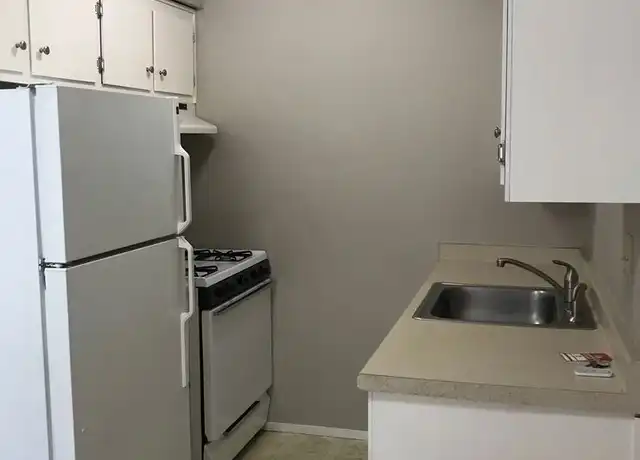 Property at 2208 H St Unit H-8, Sacramento, CA, 95816, 1 bed, 1 bath, [object Object]