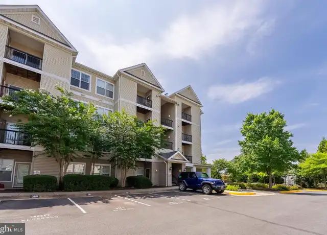 Property at 5123 Travis Edward Way Unit H, Centreville, VA, 20120, 2 beds, 2 baths, [object Object]