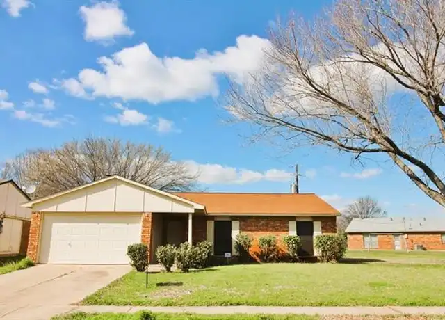 Property at 10217 Ironwood Ln, Dallas, TX, 75249, 3 beds, 2 baths, [object Object]