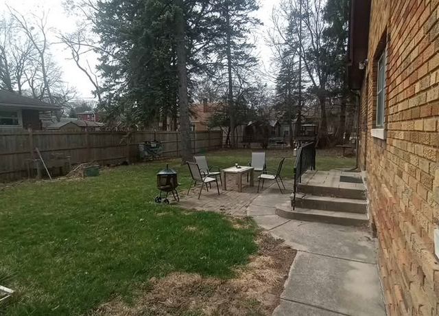 Photo of 406 Burton Ave Unit 1, Waukegan, IL 60085