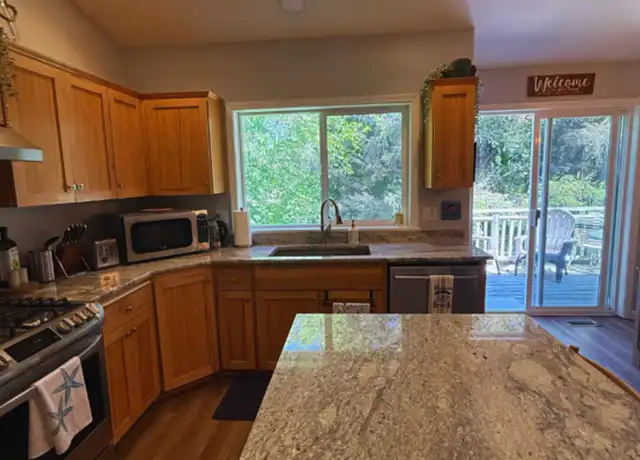 Property at 6106 NE Oar Dr, Lincoln City, OR, 97367, 2 beds, 2 baths, [object Object]