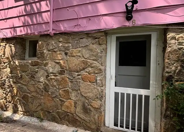 Property at 1006 S Columbia St Unit 8, Chapel Hill, NC, 27514, 1 bed, 1 bath, [object Object]