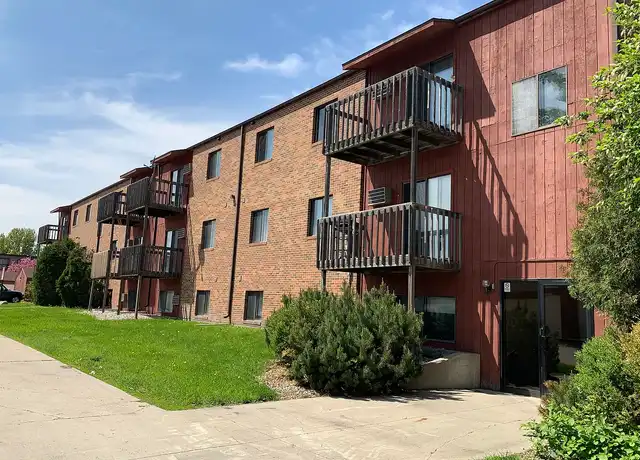 Property at Gatewood Apartments - 2535 14th St S, Fargo, ND, 58103, 2 beds, 1 bath, [object Object]