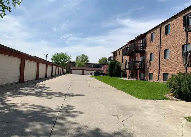 Property at Gatewood Apartments - 2535 14th St S, Fargo, ND, 58103, 2 beds, 1 bath, [object Object]