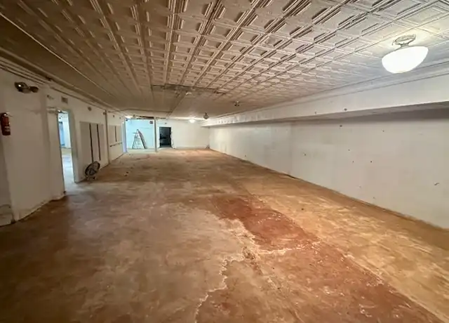 Property at 105 N Cascade St, Fergus Falls, MN, 56537, 0 beds, 1 bath, [object Object]