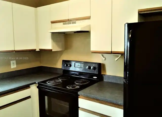 Property at 4160 NW 21st St Unit G204, Lauderhill, FL, 33313, 2 beds, 1 bath, [object Object]