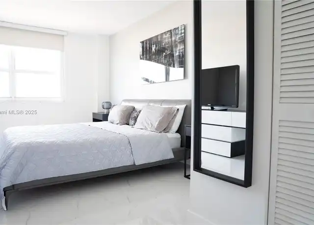 Property at 90 Alton Rd #909, Miami Beach, FL, 33139, 2 beds, 2 baths, [object Object]