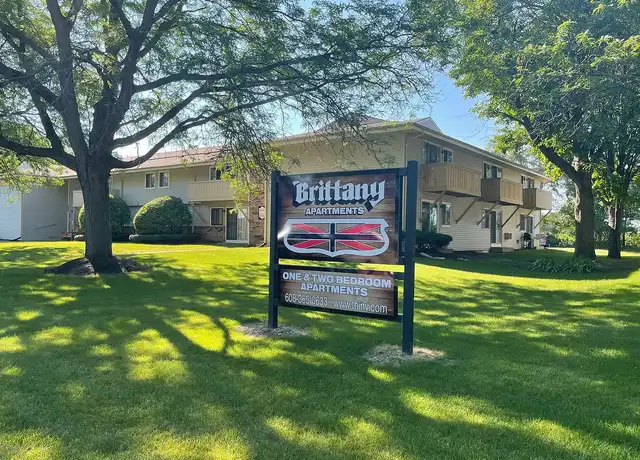 Property at Beloit Brittany Apartments LLC - 1986 Colony Ct, Beloit, WI, 53511, 2 beds, 1 bath, [object Object]
