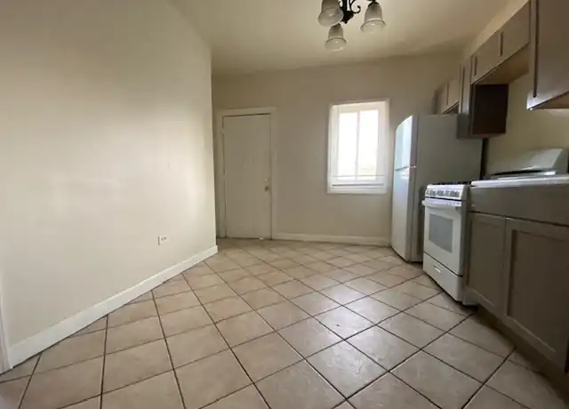 Property at 4841 S Loomis Blvd Unit 2, Chicago, IL, 60609, 4 beds, 1 bath, [object Object]