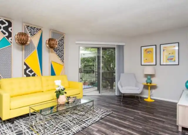 Property at 5211 Fredericksburg Rd Unit 2212, San Antonio, TX, 78229, 2 beds, 2 baths, [object Object]