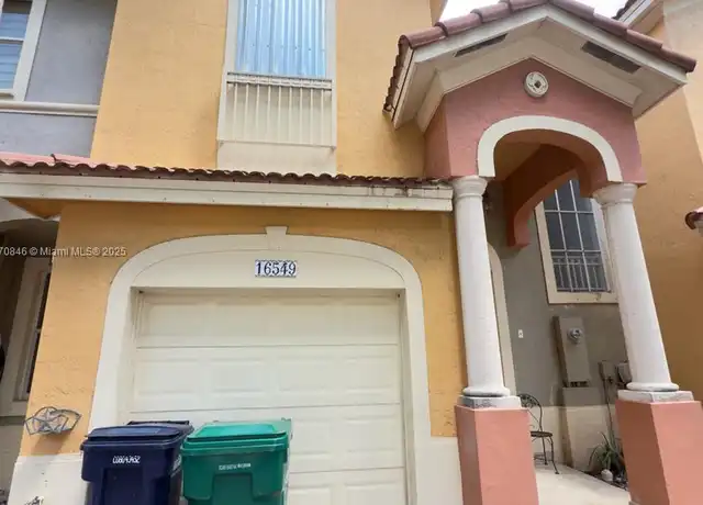 Property at 16549 SW 78th Ter Unit 16549, Miami, FL, 33193, 3 beds, 2.5 baths, [object Object]
