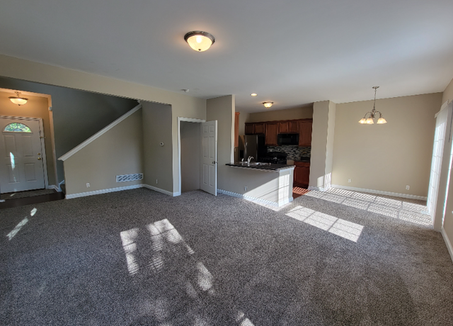 Photo of 63 Melrose Ct, South Elgin, IL 60177
