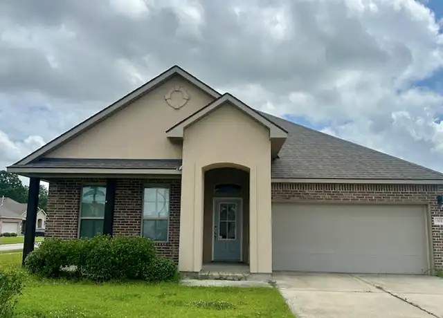 Property at 101 Garden Oaks Ave, Youngsville, LA, 70592, 4 beds, 2 baths, [object Object]