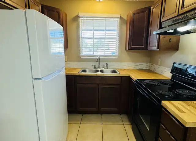 Property at 208 N 10th St Unit 38, Orange, TX, 77630, 1 bed, 1 bath, [object Object]