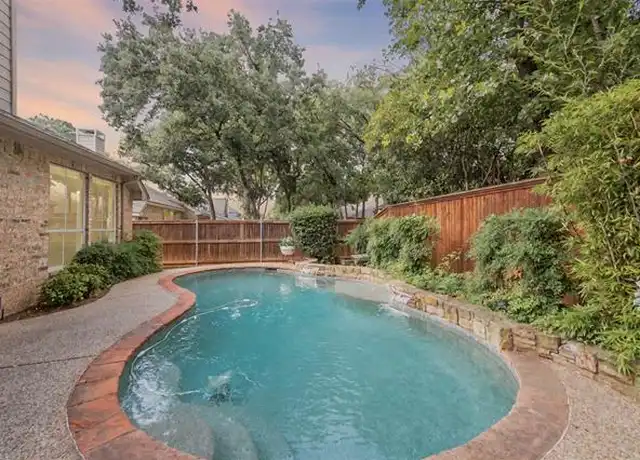 Property at 2700 View Mdw, Grapevine, TX, 76051, 3 beds, 2 baths, [object Object]