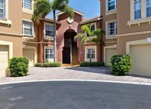 Property at 15605 Ocean Walk Cir, Fort Myers, FL, 33908, 1 bed, 1 bath, [object Object]