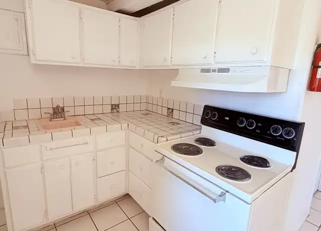 Property at 19 W Veterans Blvd Unit 8, Tucson, AZ, 85713, 0 beds, 1 bath, [object Object]
