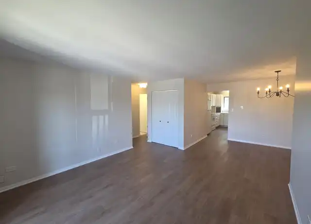 Property at 2201 W Nichols Rd Unit C, Arlington Heights, IL, 60004, 2 beds, 1.5 baths, [object Object]