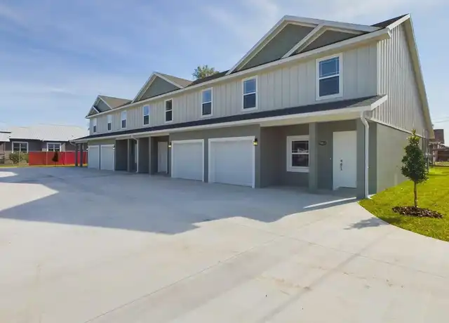 Property at 1225 E Main St, Bartow, FL, 33830, 3 beds, 2.5 baths, [object Object]