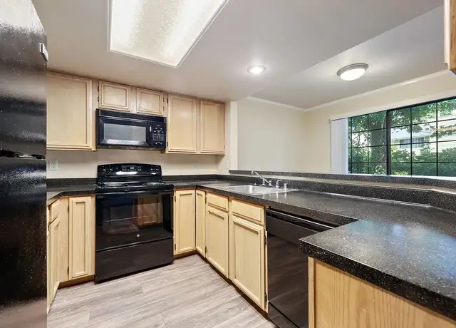 Photo of 3873 NW Fairway Ln, Bremerton, WA 98312