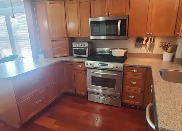 Property at 1 Grayson St Unit 2, Dorchester, MA, 02124, 2 beds, 1 bath, [object Object]