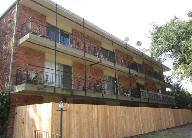 Property at 310 Jewel St Unit 203, New Orleans, LA, 70124, 2 beds, 2 baths, [object Object]