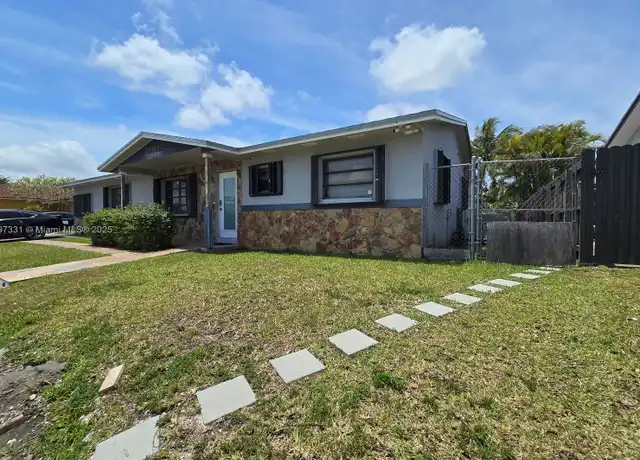 Property at 26162 SW 123rd Pl, Homestead, FL, 33032, 1 bed, 1 bath, [object Object]