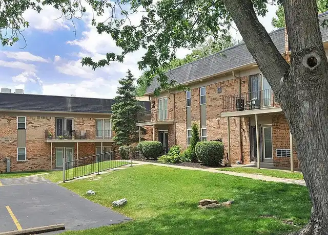 Property at Poplar Terrace - 1106 Poplar Level Plz, Louisville, KY, 40217, 1 bed, 1 bath, [object Object]