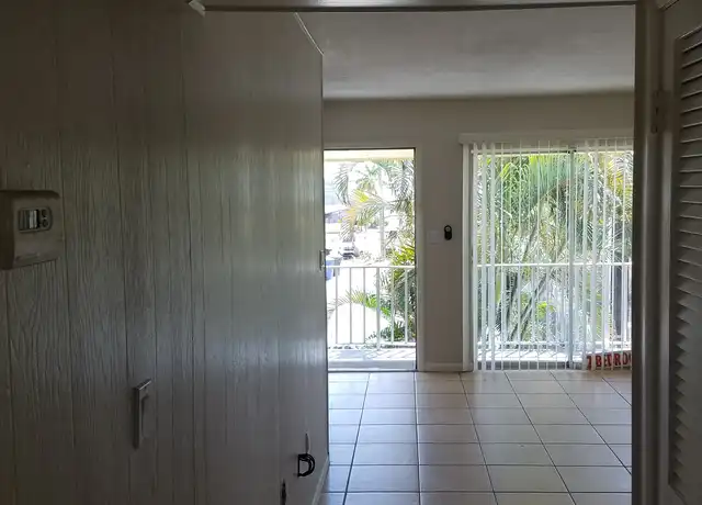 Property at 1920 Suwanee Ave, Fort Myers, FL, 33901, 2 beds, 1 bath, [object Object]