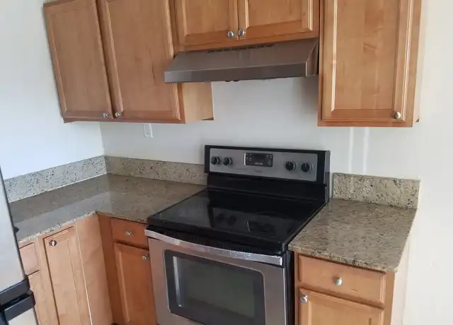 Property at 1920 Suwanee Ave, Fort Myers, FL, 33901, 2 beds, 1 bath, [object Object]
