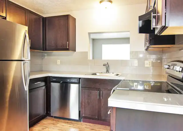 Property at 550 SW Edmunston St Apt 12, McMinnville, OR, 97128, 2 beds, 1.5 baths, [object Object]